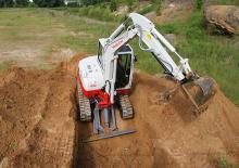 मिनी एक्सकेवेटर Takeuchi TB 260