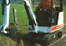 मिनी एक्सकेवेटर Bobcat X 320