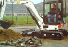 मिनी एक्सकेवेटर Bobcat X 331