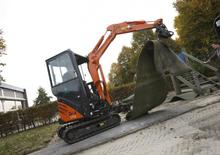 मिनी एक्सकेवेटर Hitachi ZX 17 U-2