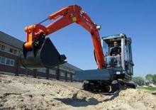 मिनी एक्सकेवेटर Hitachi ZX 25