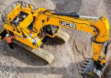 स्किड स्टीयर लोडर JCB 210X LC