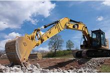 क्रॉलर एक्सकेवेटर Caterpillar 318E L