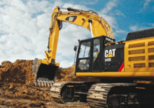 क्रॉलर एक्सकेवेटर Caterpillar 374D L