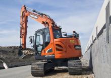 क्रॉलर एक्सकेवेटर Doosan DX 140 LCR