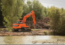 क्रॉलर एक्सकेवेटर Doosan DX140LC-5