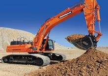 क्रॉलर एक्सकेवेटर Doosan DX530LC-3