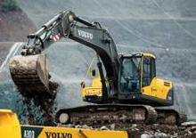 क्रॉलर एक्सकेवेटर Volvo EC210CN