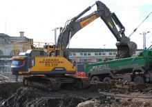 क्रॉलर एक्सकेवेटर Volvo EC380ENL