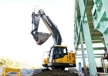 क्रॉलर एक्सकेवेटर Volvo ECR305CL