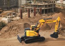क्रॉलर एक्सकेवेटर Hyundai HX235LCR