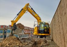 क्रॉलर एक्सकेवेटर JCB JZ 140 LC