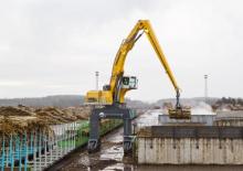 मटेरियल हैंडलर Liebherr LH 150 C Gantry Port Litronic