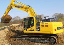 क्रॉलर एक्सकेवेटर Komatsu PC240LC-11E0