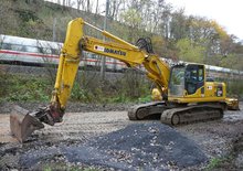 क्रॉलर एक्सकेवेटर Komatsu PC240HRD-8