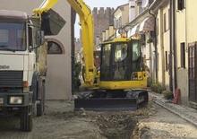 क्रॉलर एक्सकेवेटर Komatsu PC88MR-6