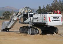 क्रॉलर एक्सकेवेटर Liebherr R 9150