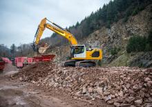 क्रॉलर एक्सकेवेटर Liebherr R 926 Litronic 