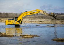 क्रॉलर एक्सकेवेटर Kobelco SK 260 LC 10