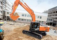 क्रॉलर एक्सकेवेटर Hitachi ZX 250 LCN-5