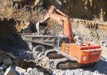 क्रॉलर एक्सकेवेटर Hitachi ZX 670 LCR-3
