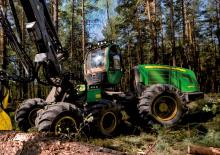 हार्वेस्टर John Deere 1070 G