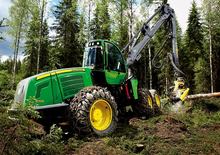 हार्वेस्टर John Deere 1170 E