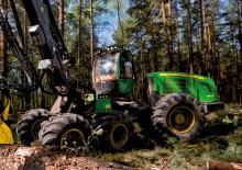 हार्वेस्टर John Deere 1170 G