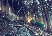 हार्वेस्टर John Deere 1270 E IT4