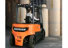 इलेक्ट्रिक फोर्कलिफ्ट Doosan B45X-7