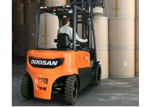 इलेक्ट्रिक फोर्कलिफ्ट Doosan B50X-7