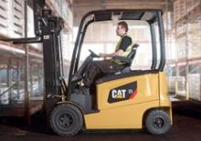 इलेक्ट्रिक फोर्कलिफ्ट Caterpillar EP30CN