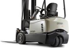 इलेक्ट्रिक फोर्कलिफ्ट Crown SC 5320-1.6