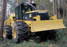 स्पेशल स्किडिंग ट्रैक्टर Caterpillar 515