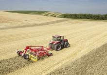 कल्टीवेटर Pöttinger Synkro 4030 T