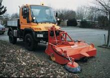 माउंटेड स्वीपर Dücker FKM 2100 S