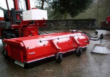 माउंटेड स्वीपर Grünig GS-Vario 2300 Jumbo
