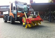 माउंटेड स्वीपर Adler K 600-240