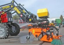 माउंटेड स्वीपर Pronar ZM 2000 