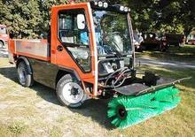 कॉम्पैक्ट स्वीपर Bertsche Ladog LAK 1250 4x4