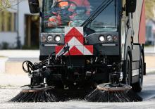 कॉम्पैक्ट स्वीपर Hako Citymaster 2200 2B