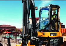 क्रॉलर एक्सकेवेटर John Deere Construction 60G