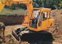 क्रॉलर एक्सकेवेटर John Deere Construction 70D