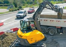 क्रॉलर एक्सकेवेटर Mecalac 712 MC