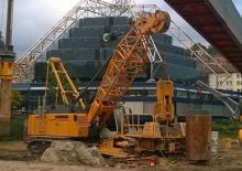 क्रॉलर क्रेन - लैटिस बूम Liebherr HS 8070