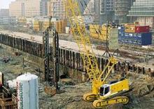 क्रॉलर क्रेन - लैटिस बूम Liebherr HS 873 HD Litr.