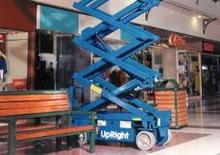 क्रॉलर सिज़र लिफ्ट UpRight MX 19