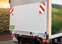लोडिंग प्लेटफॉर्म MBB Palfinger MBB C 1000 E