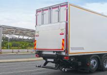 लोडिंग प्लेटफॉर्म MBB Palfinger MBB C 2500 SK
