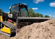 स्किड स्टीयर लोडर JCB 205T